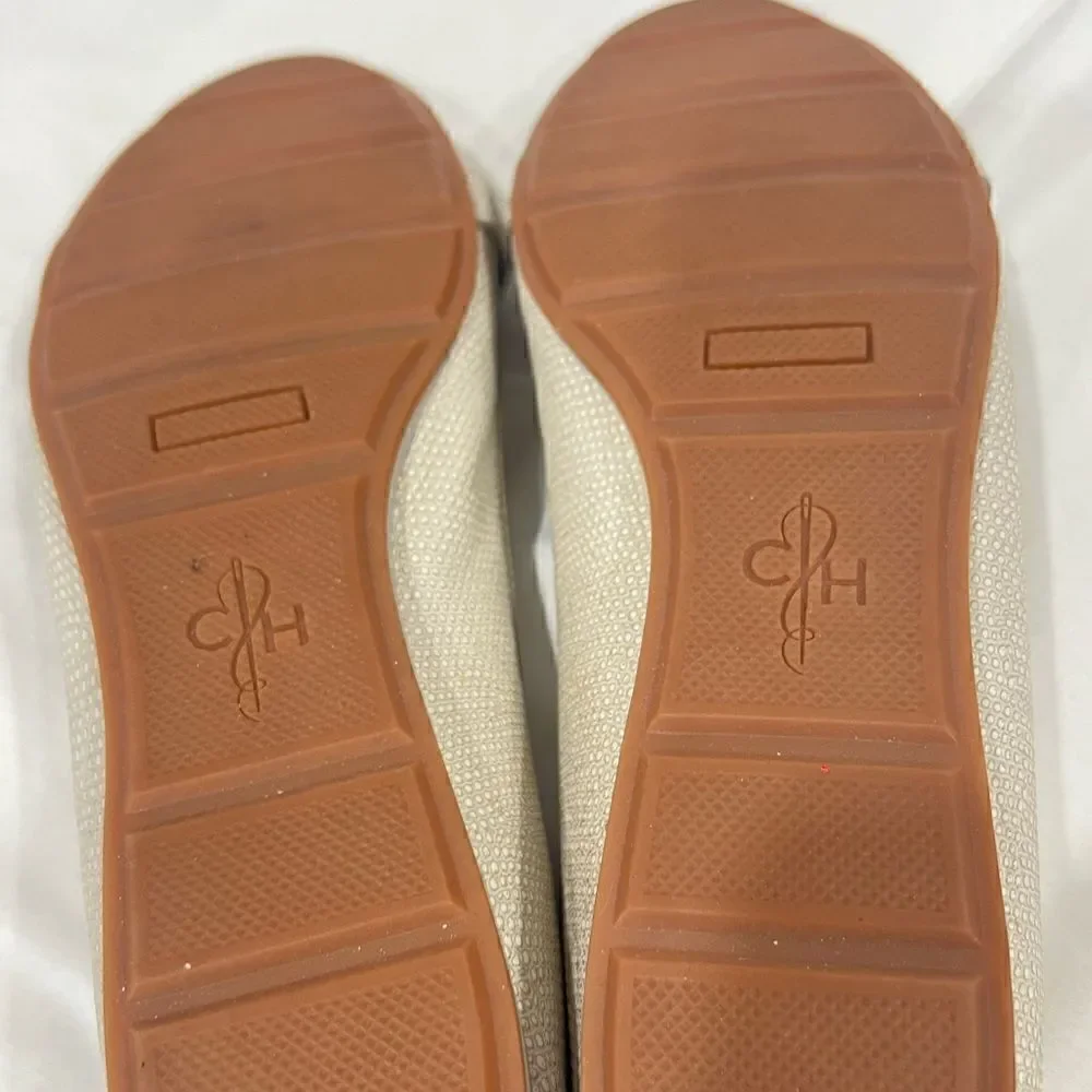 Cole Haan women Ivory cameo loafer silver logo padded footbed size 9.5B (3x$15)